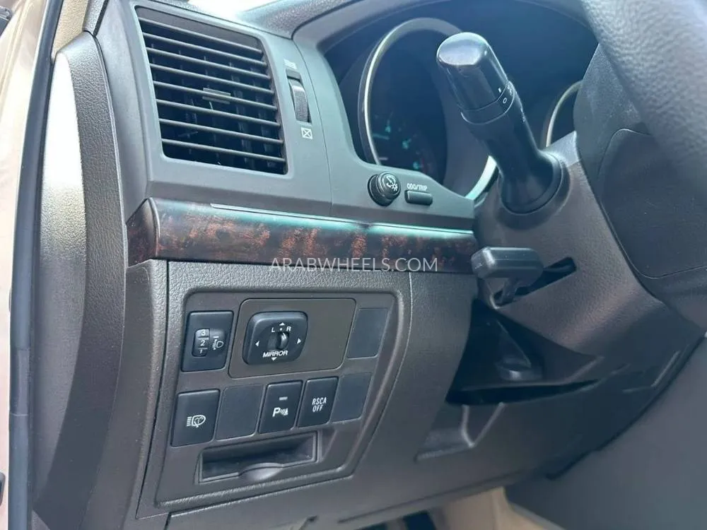 Toyota Land Cruiser 2010 for Sale in Ajman Image-13