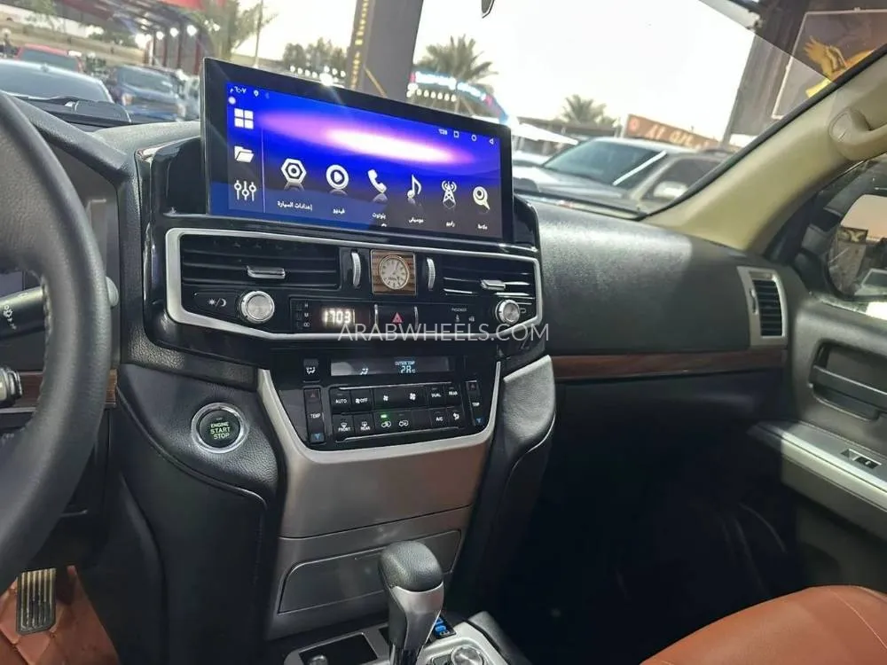 Toyota Land Cruiser 2010 for Sale in Ajman Image-25