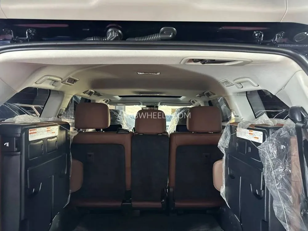 Toyota Land Cruiser 2019 for Sale in Ajman Image-6