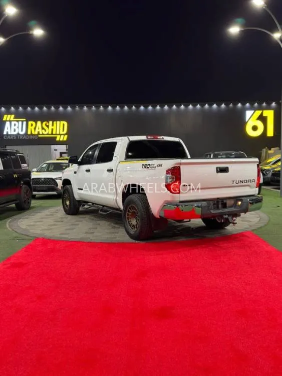 Toyota Tundra 2017 for Sale in Ajman Image-7