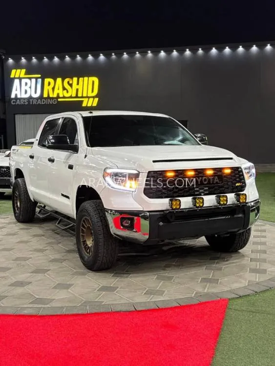 Toyota Tundra 2017 for Sale in Ajman Image-10