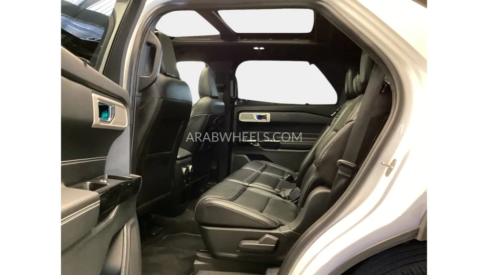 Ford Explorer 2021 for Sale in Sharjah Image-13