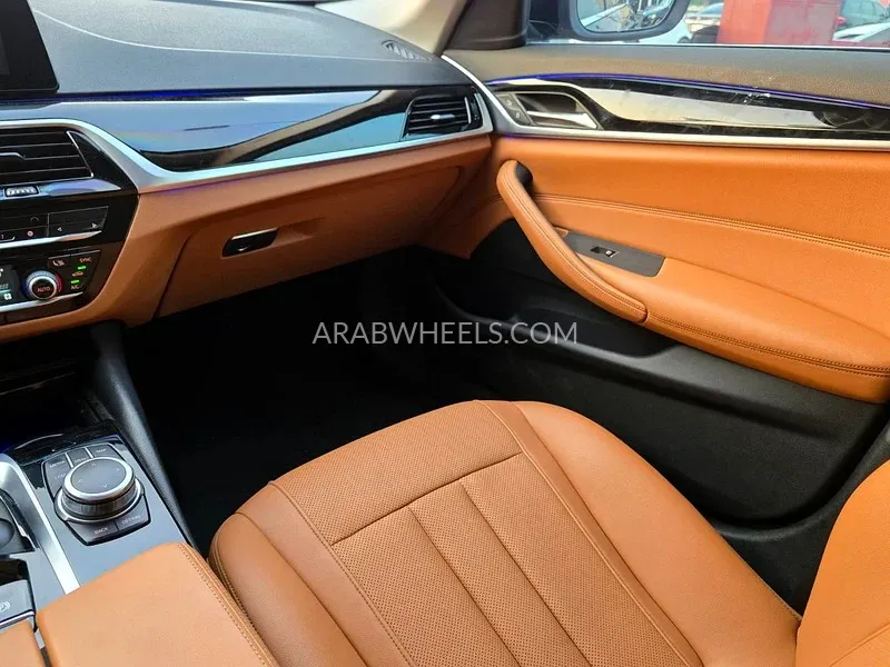 BMW 5 series 2022 for Sale in Sharjah Image-3