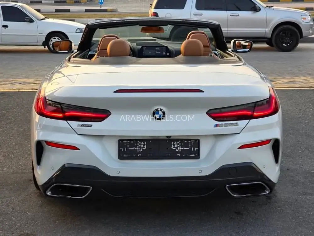 بي إم دبليو الفئة الثامنة 2019 for Sale in الشارقة Image-10