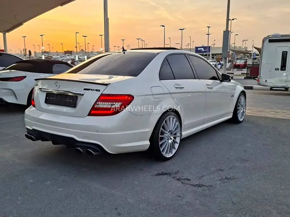 Mercedes Benz C Class 2012 for Sale in Sharjah Image-7