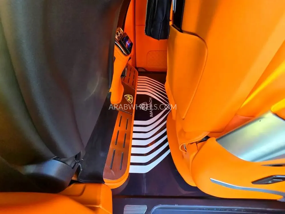 مرسيدس بنز كلاس V 2018 for Sale in الشارقة Image-4