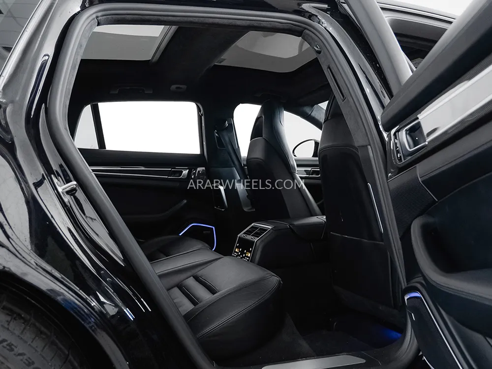 Porsche Panamera 2018 for Sale in Dubai Image-14