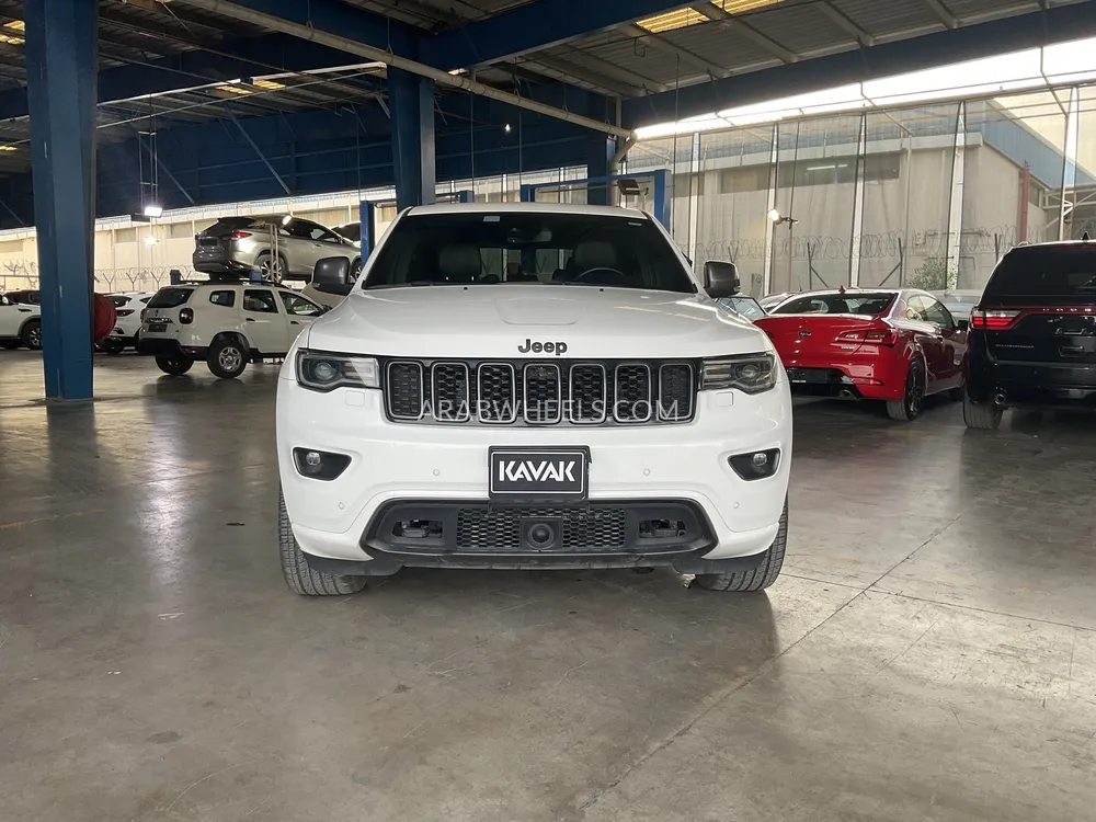 Jeep Grand Cherokee 2021 for Sale in Sharjah Image-2