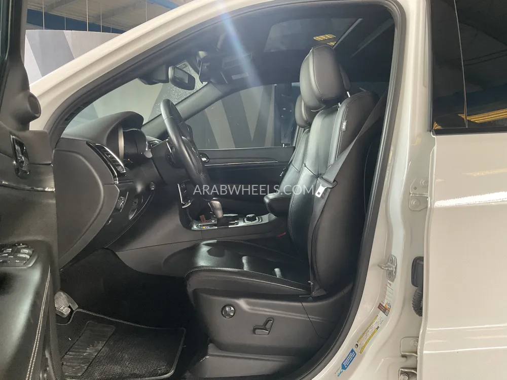 Jeep Grand Cherokee 2021 for Sale in Sharjah Image-7