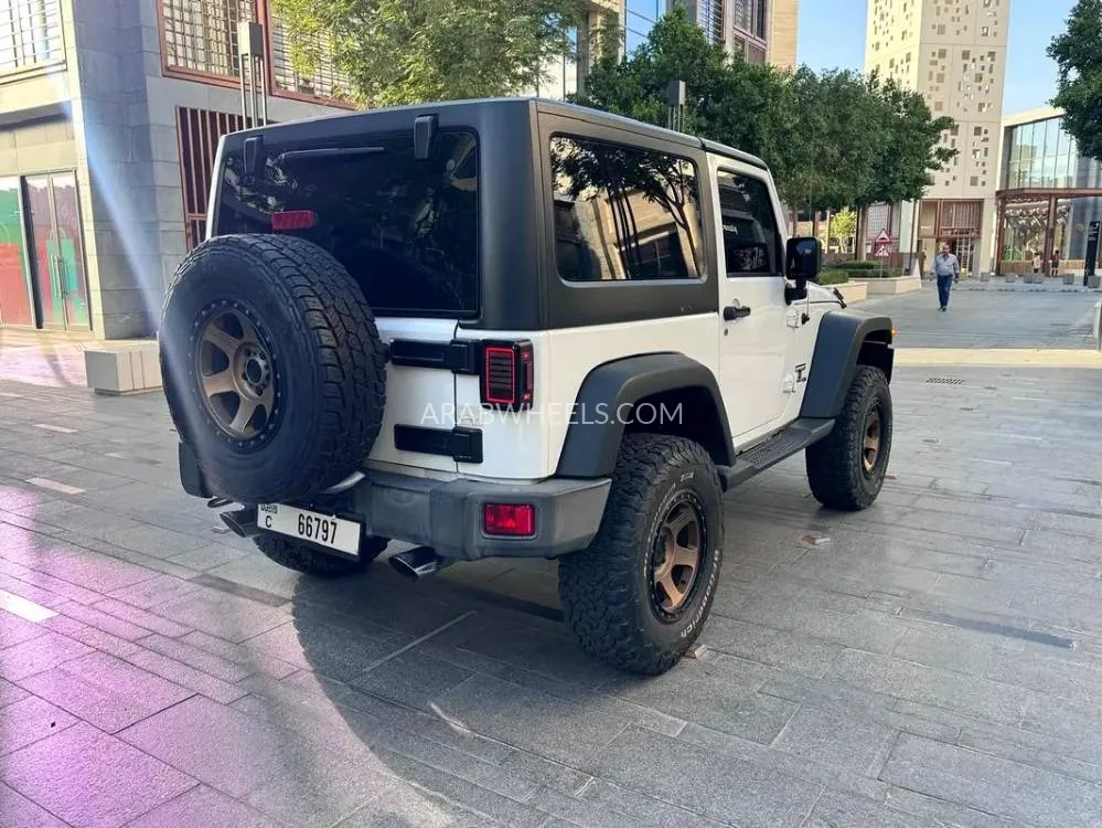 Jeep Wrangler 2018 for Sale in Dubai Image-2