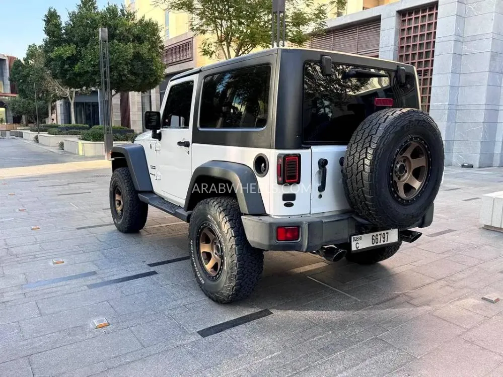 Jeep Wrangler 2018 for Sale in Dubai Image-5