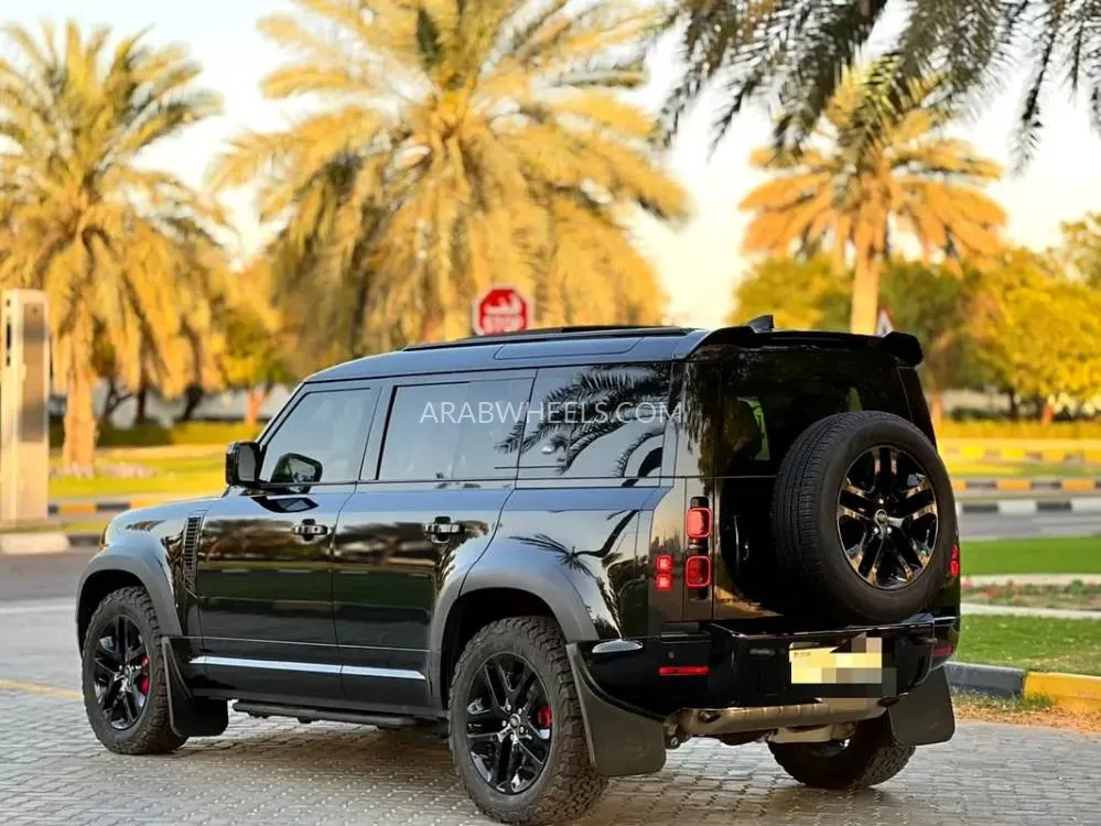 Land Rover Defender 2023 for Sale in Dubai Image-14