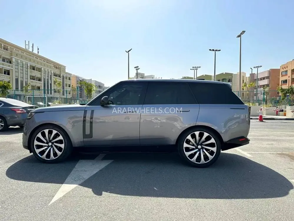 Land Rover Range Rover 2025 for Sale in Dubai Image-2