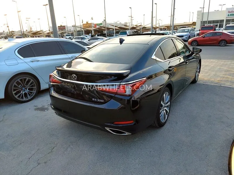 لكزس ES 2020 for Sale in الشارقة Image-6