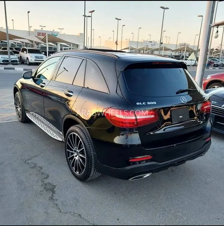 Mercedes Benz GLC Class 2019 for Sale in Sharjah Image-3