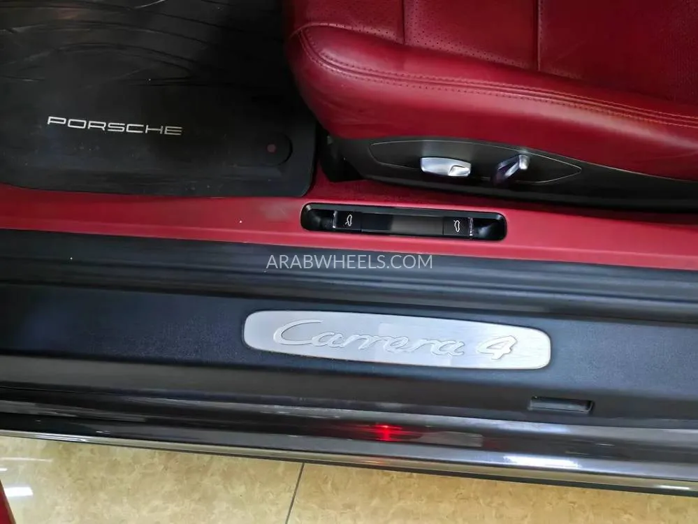 Porsche 911 2014 for Sale in Sharjah Image-11