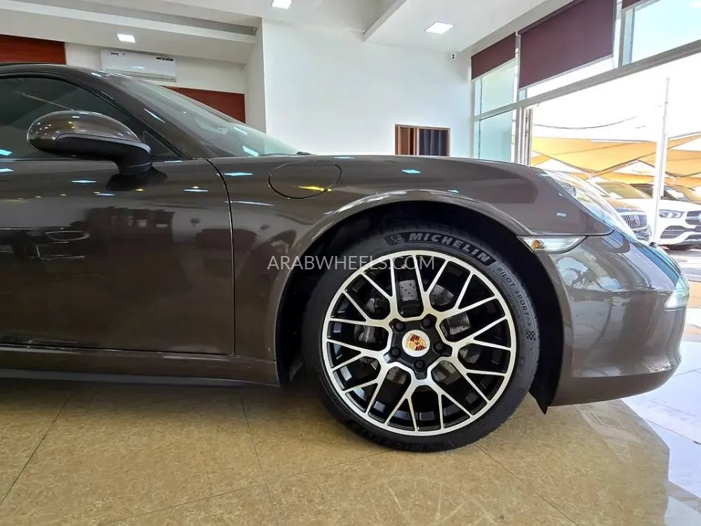 Porsche 911 2014 for Sale in Sharjah Image-15