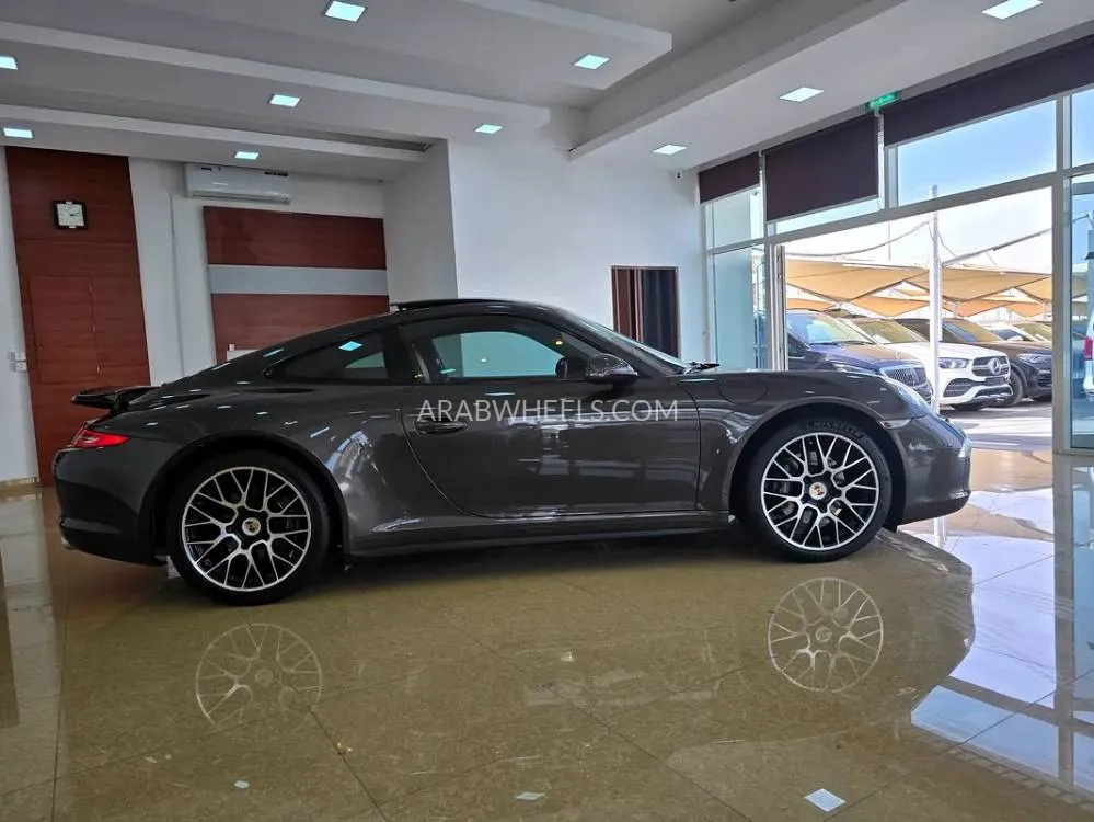 Porsche 911 2014 for Sale in Sharjah Image-18