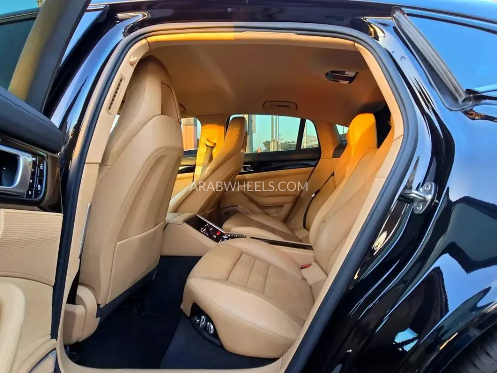 Porsche Panamera 2021 for Sale in Sharjah Image-7