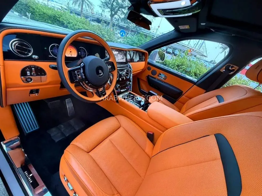 Rolls Royce Cullinan 2025 for Sale in Dubai Image-7