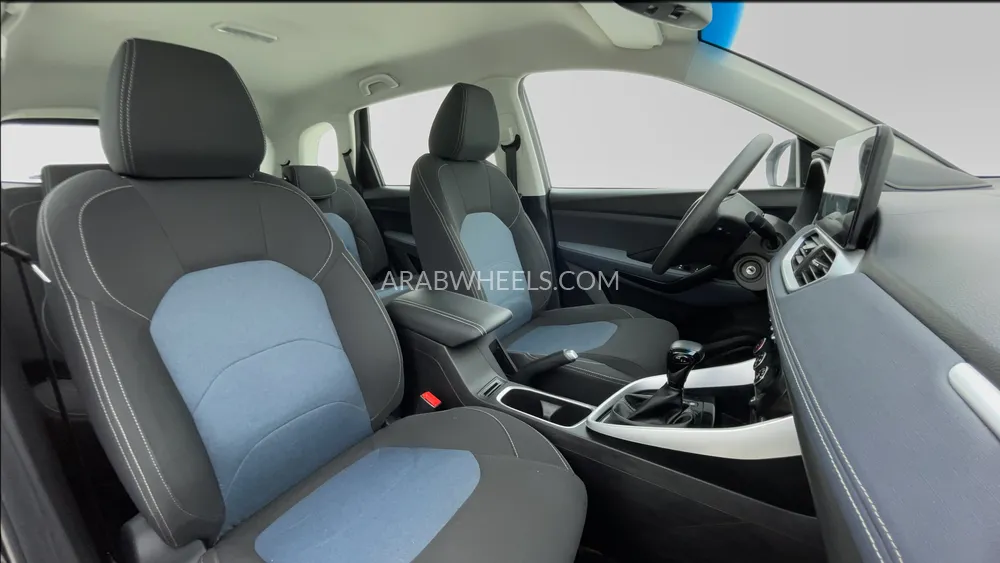 Chevrolet Captiva 2021 for Sale in Dubai Image-24