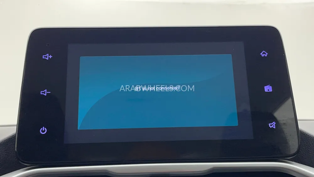 Chevrolet Captiva 2021 for Sale in Dubai Image-32