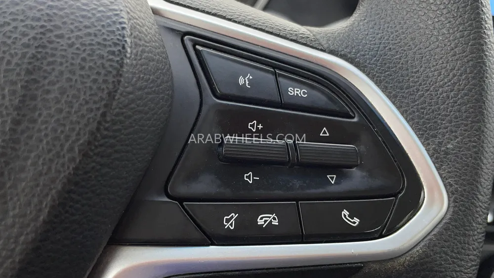 Chevrolet Captiva 2021 for Sale in Dubai Image-39