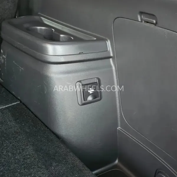 Mitsubishi Outlander 2019 for Sale in Dubai Image-15