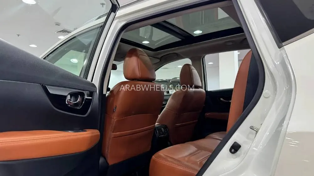 Nissan X-Trail 2021 for Sale in Dubai Image-8
