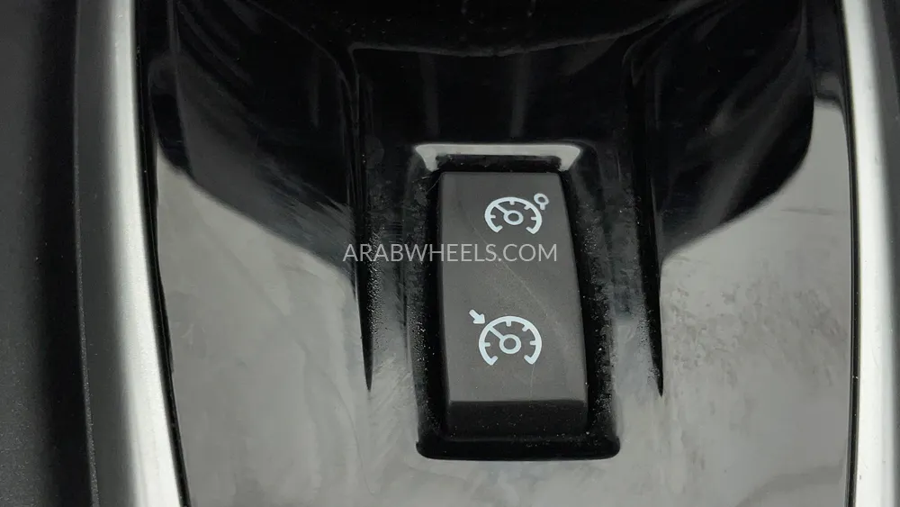 رينو كوليوس 2024 for Sale in دبي Image-38