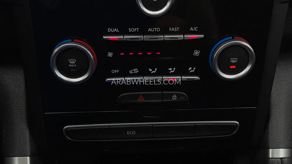 رينو كوليوس 2024 for Sale in دبي Image-40