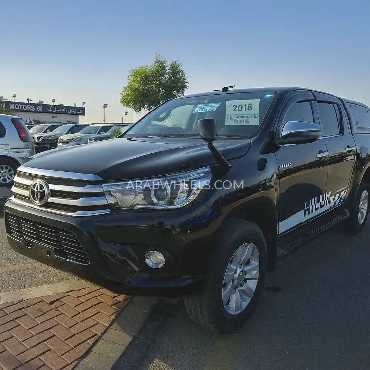 Toyota Hilux 2018 for Sale in Dubai Image-9