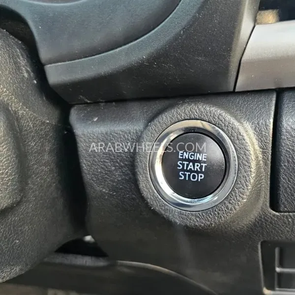 Toyota Hilux 2020 for Sale in Dubai Image-16