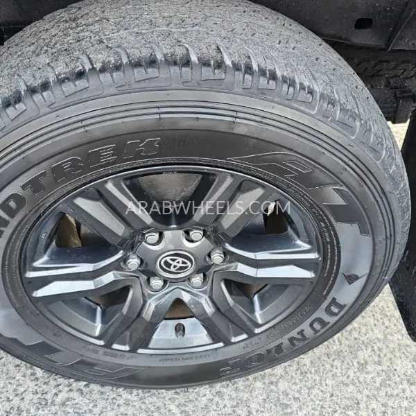 Toyota Hilux 2020 for Sale in Dubai Image-24