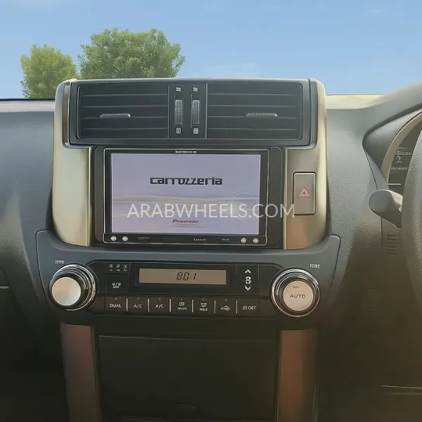 Toyota Land Cruiser Prado 2012 for Sale in Dubai Image-16