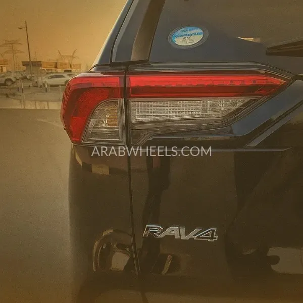 Toyota Rav4 2019 for Sale in Dubai Image-19