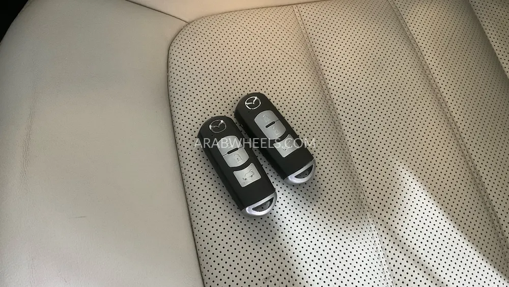 مازدا CX 5 2019 for Sale in دبي Image-17