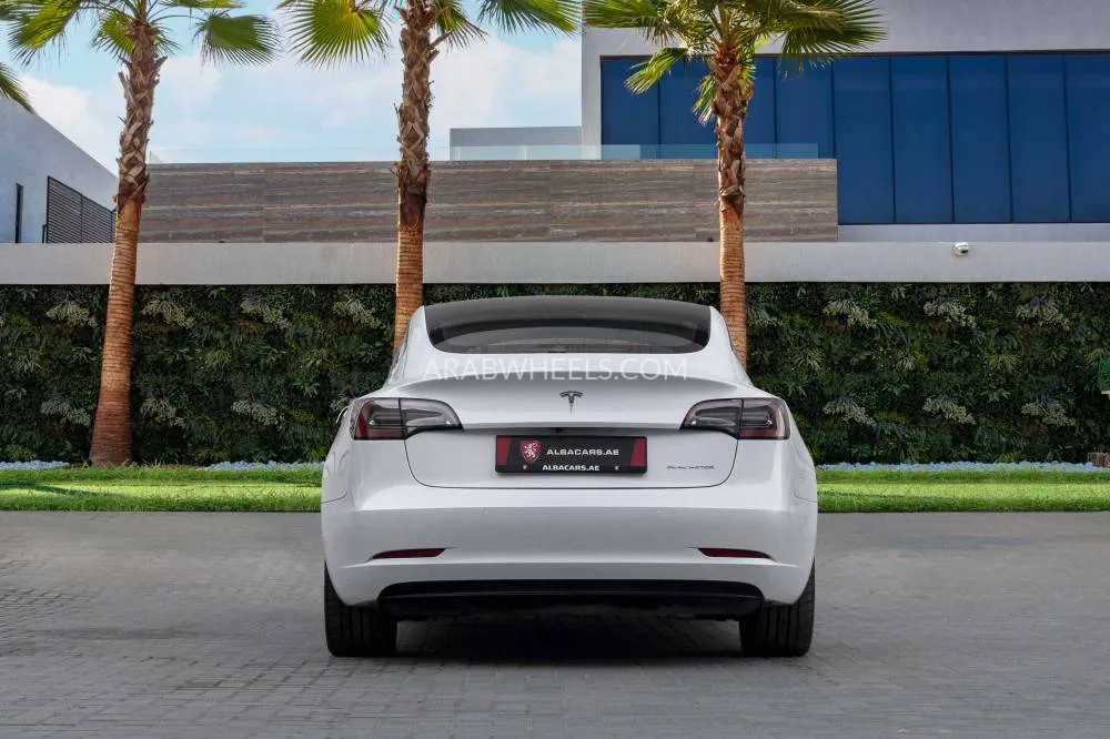 Tesla Model 3 2021 for Sale in Dubai Image-7