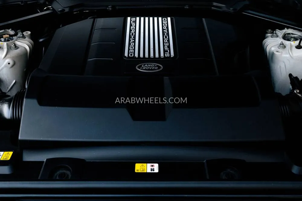 Land Rover Range Rover Sport 2019 for Sale in Dubai Image-8