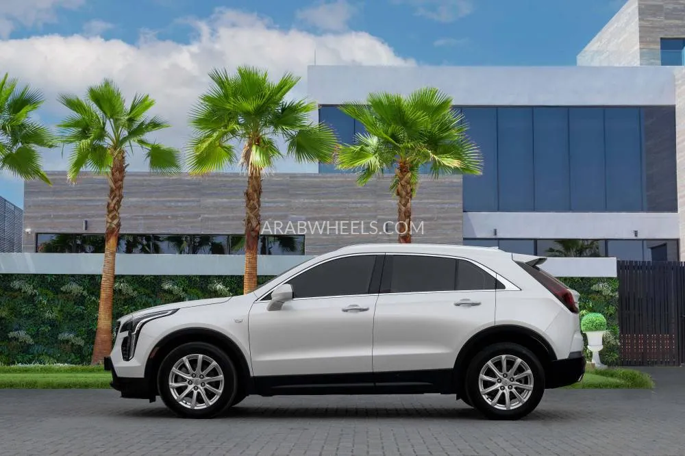 Cadillac XT4 2022 for Sale in Dubai Image-4
