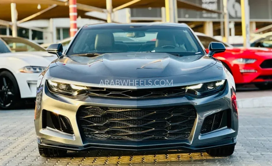 شيفروليه كامارو 2020 for Sale in الشارقة Image-2