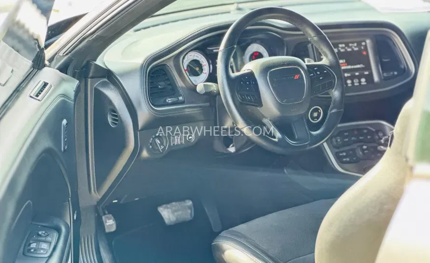 Dodge Challenger 2022 for Sale in Sharjah Image-10