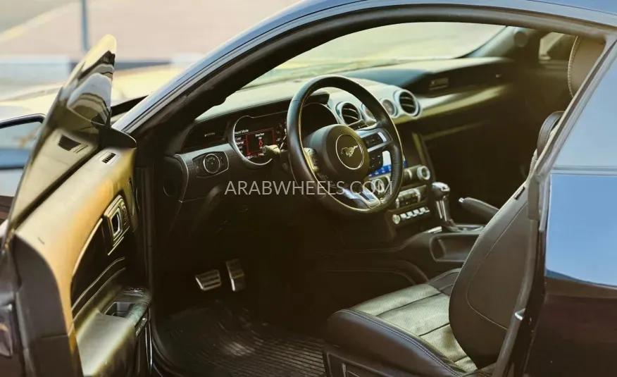 Ford Mustang 2019 for Sale in Sharjah Image-10