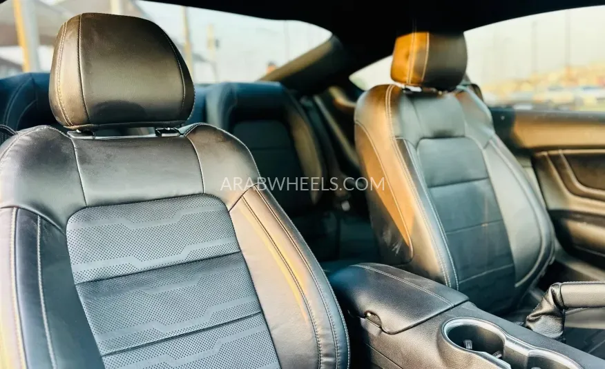 Ford Mustang 2019 for Sale in Sharjah Image-12