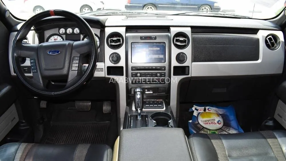 Ford F 150 2010 for Sale in Sharjah Image-8