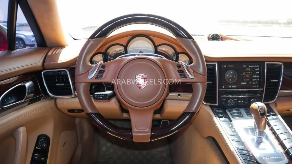 بورشه باناميرا 2013 for Sale in الشارقة Image-11