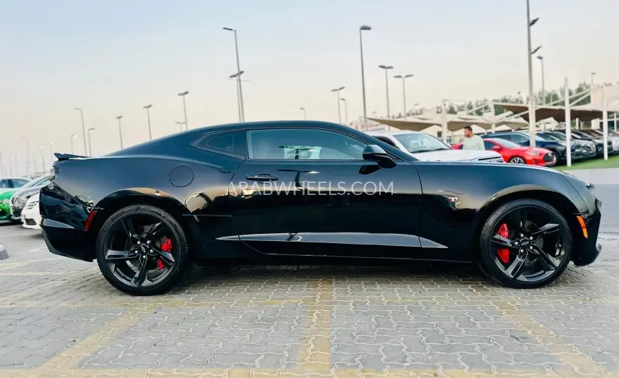 Chevrolet Camaro 2021 for Sale in Sharjah Image-4