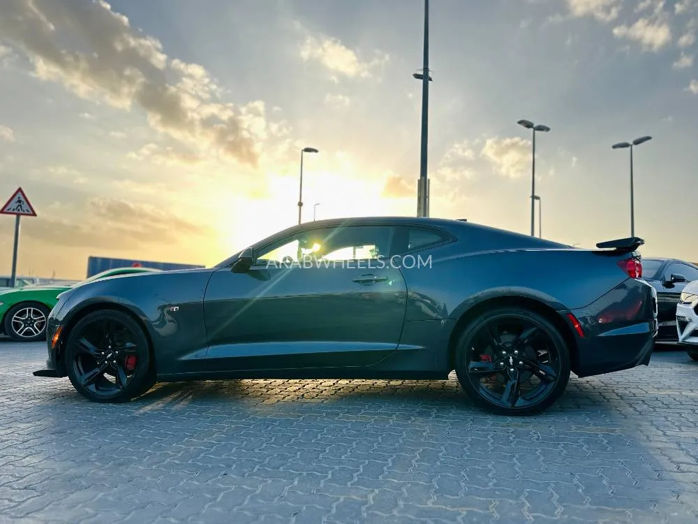 شيفروليه كامارو 2020 for Sale in الشارقة Image-8