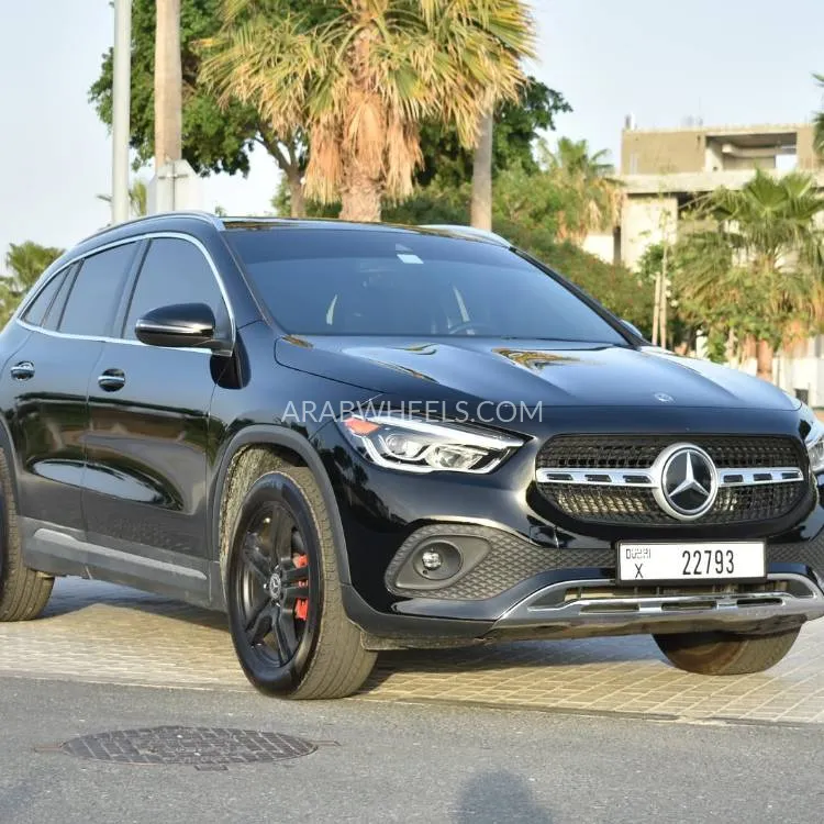 مرسيدس بنز GLA 2022 for Sale in عجمان Image-3