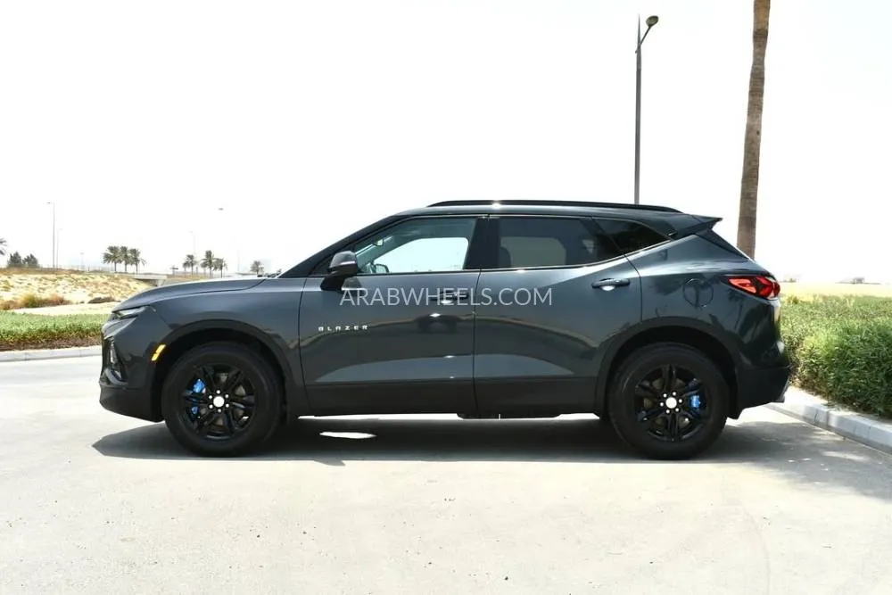 Chevrolet Blazer 2020 for Sale in Ajman Image-8